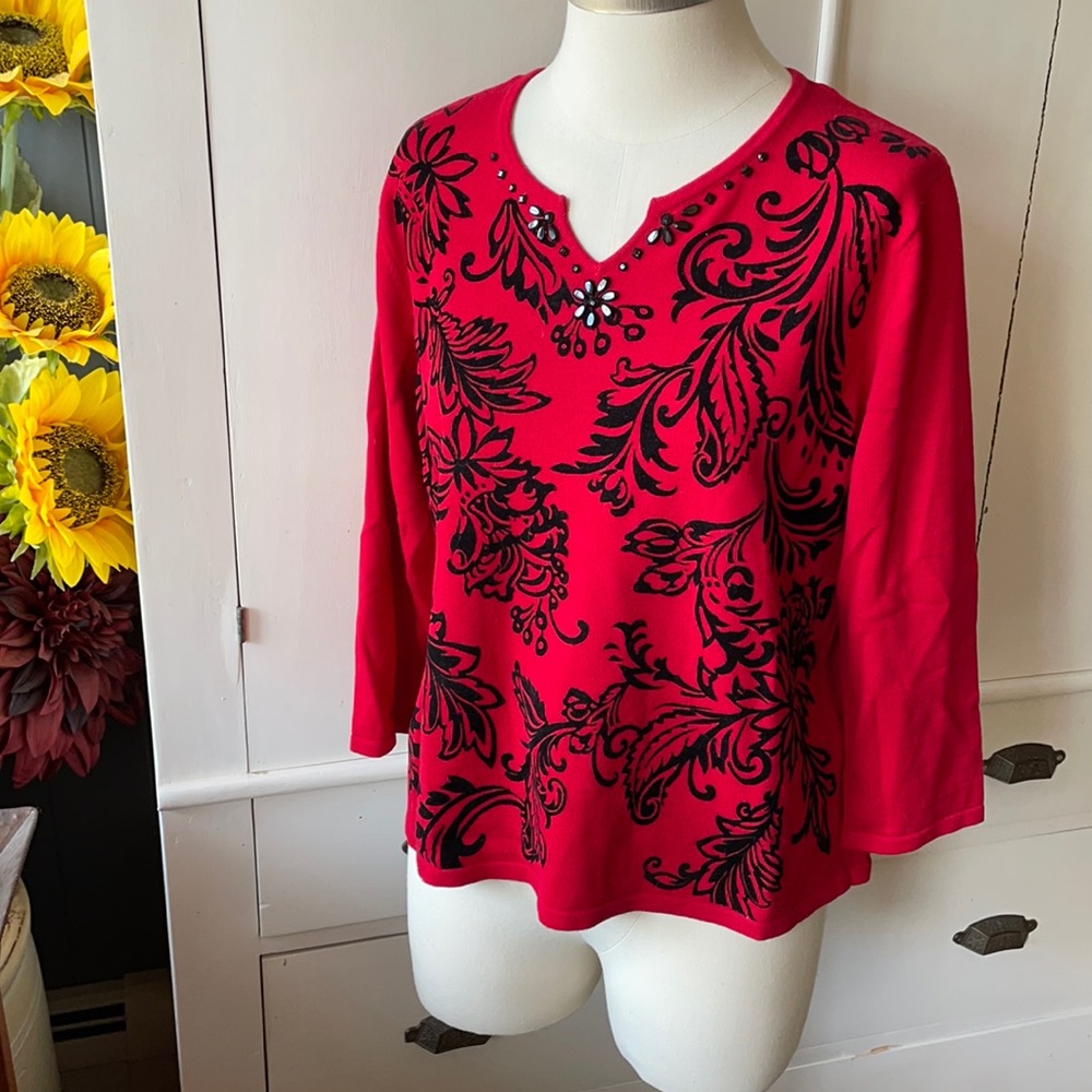 Women’s sweater